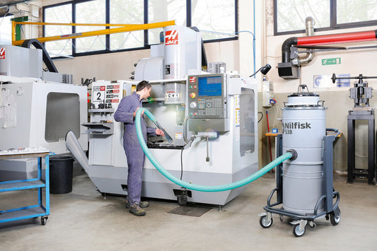Aspirator Industrial Umed/Uscat, cu kit de aspiratie S3B L100 - 3kW, 100litri - Nilfisk-4010500039+Z724151+NZ722001