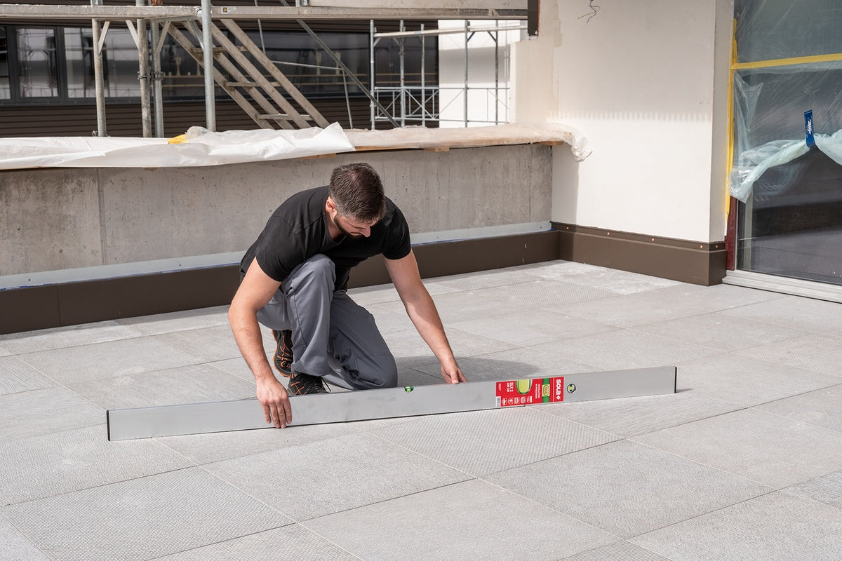 Dreptar / rigla de nivelat cu boloboc SLX 2, 150cm - Sola-02070401